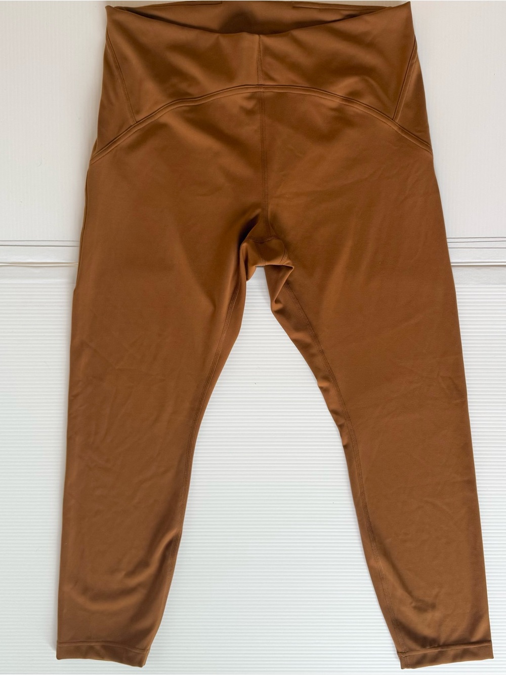 NWOT Lululemon InStill High Rise Tight 24” Brown SmoothCover Leggings Size 14